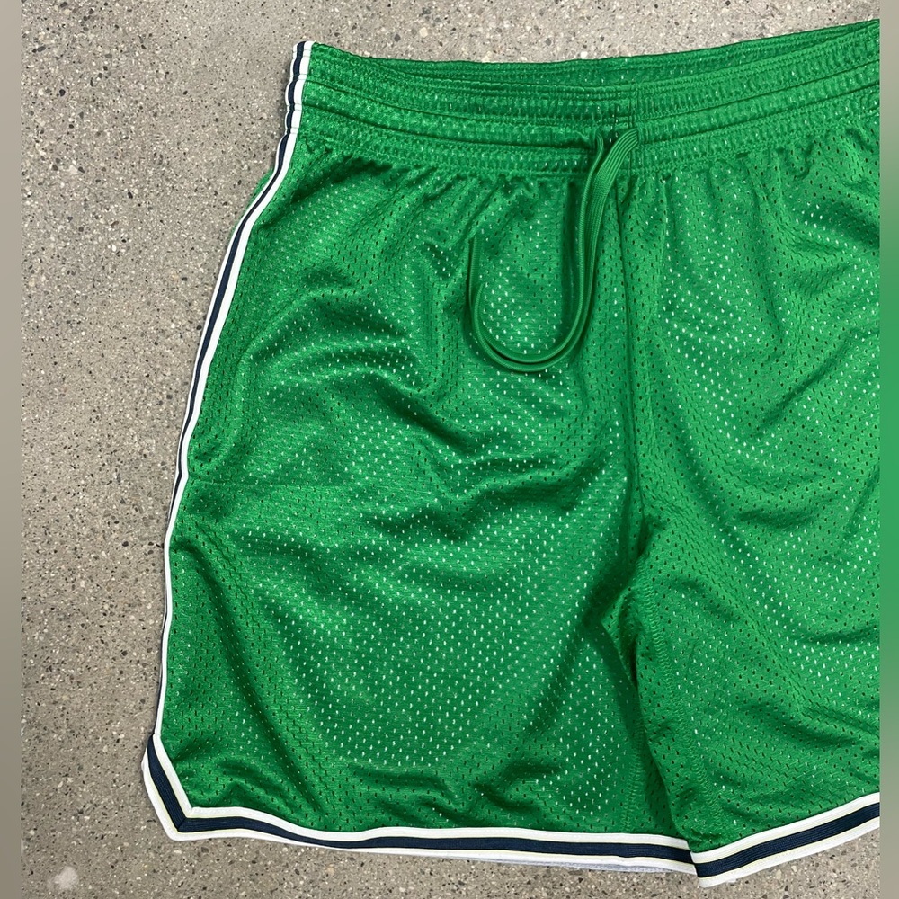 Super Rare Vintage 90s Nike America Soccer Shorts Green Satin Silky Glanz Small - Picture 3 of 9